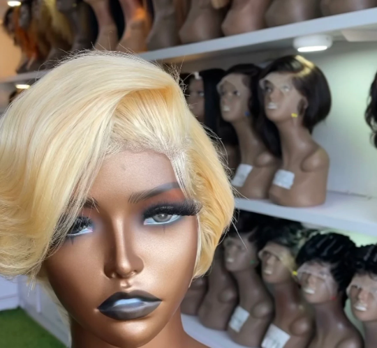 Glueless -13”4 frontal short blonde pixie lace wig