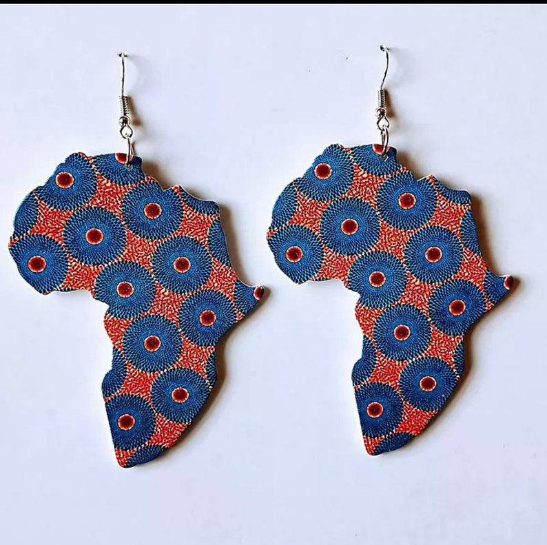100% Authentic Africa Map Big Hoop Earring.It is great for any Ankara wood plated