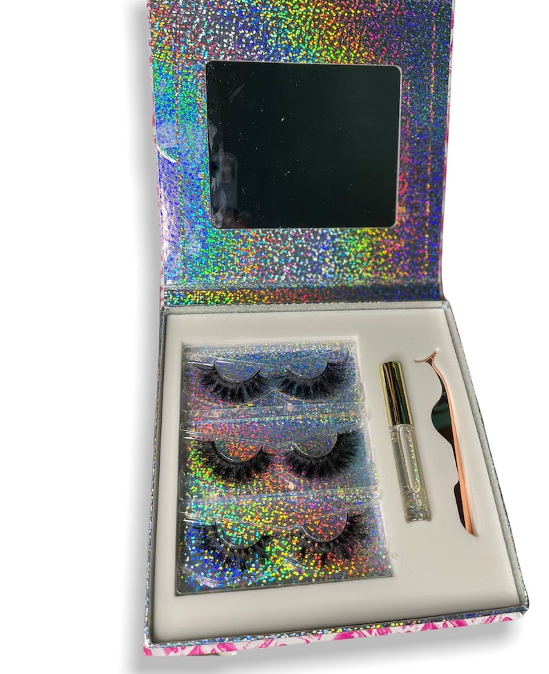 100% fluffy 14 pair mink lashes. Different sets of lash books Style 5